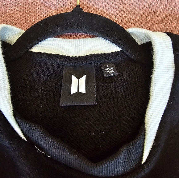 Monochrome BTS crew - Picture 6 of 6